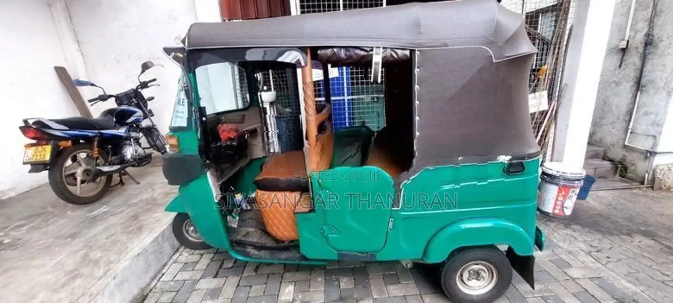 Bajaj RE 2026