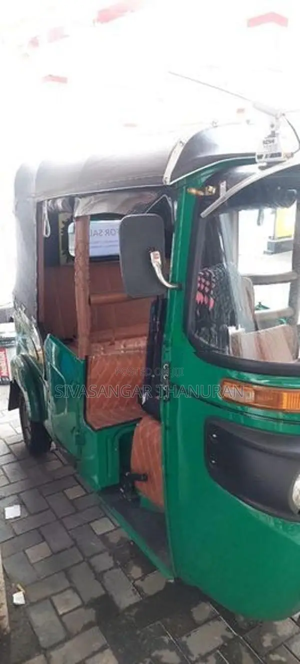 Bajaj RE 2026