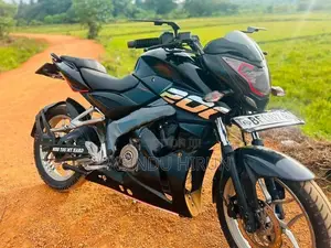 Bajaj Pulsar 150 2016