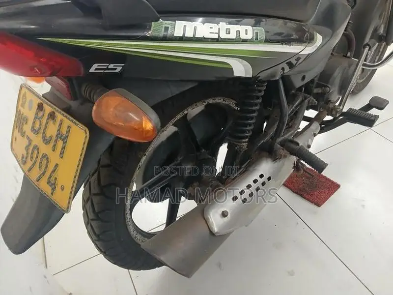 TVS Metro 2015
