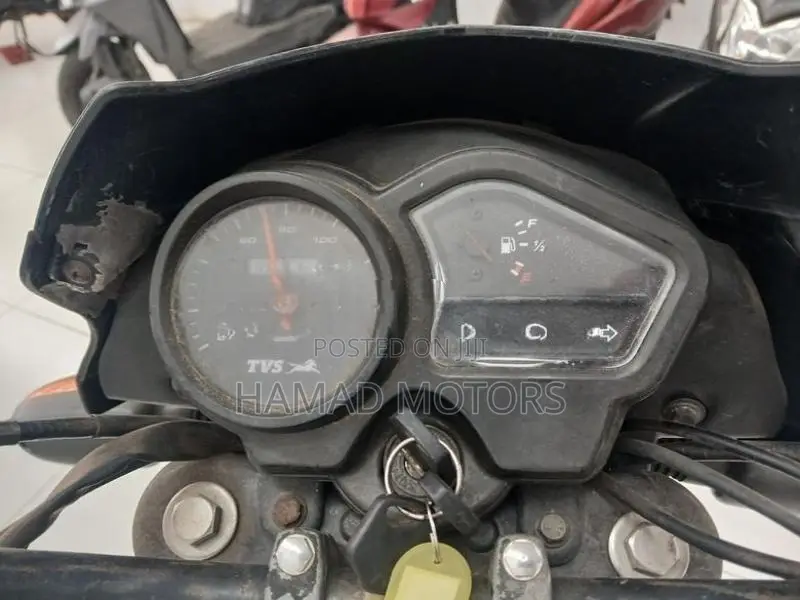 TVS Metro 2015