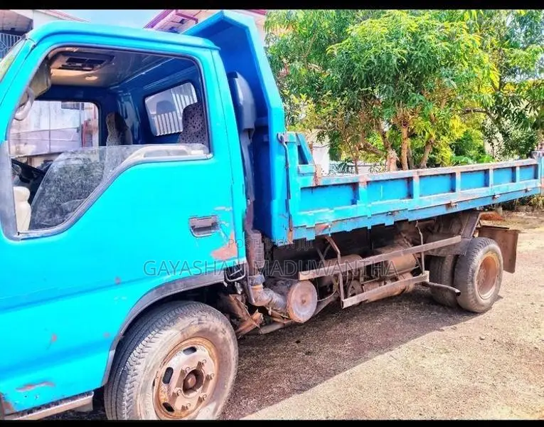 JAC Tipper 2011