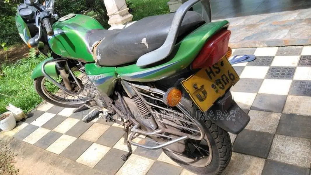 Bajaj Caliber 115 2004
