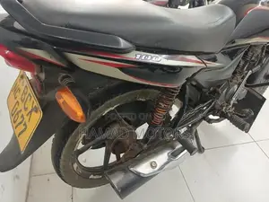 Bajaj Platina 100 2015