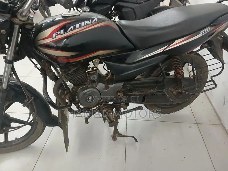 Bajaj Platina 100 2015