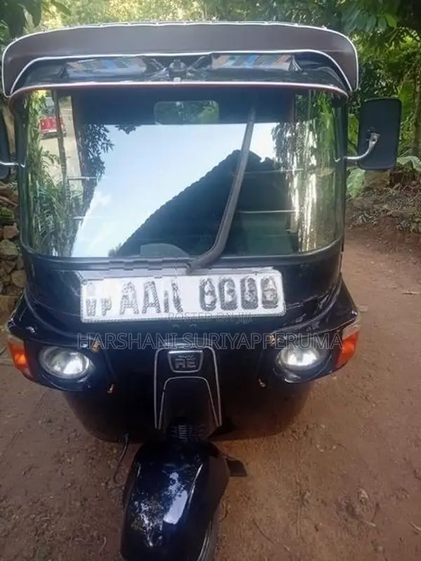 Bajaj RE 2013