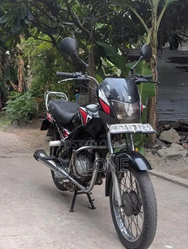 Bajaj CT100 2004