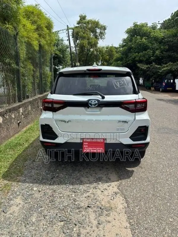 Toyota Raize Hybrid 1200 2026
