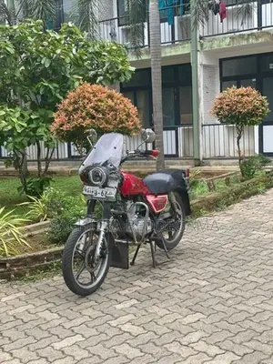 Suzuki GN 125 Japan 2001