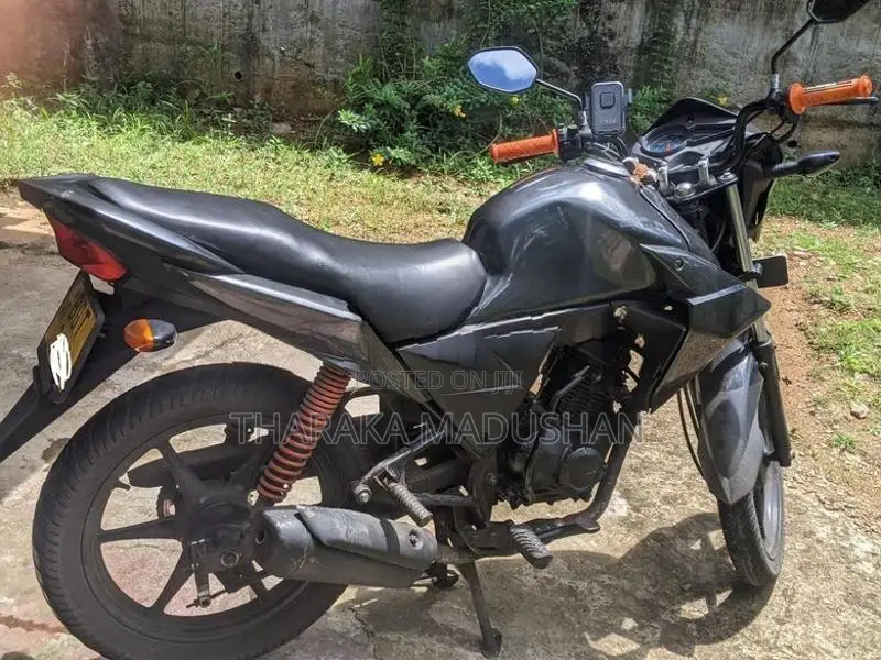 Honda Twister 2018