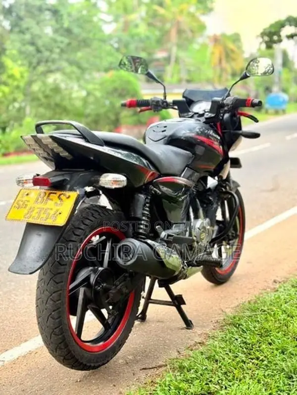 Bajaj Pulsar 150 2017