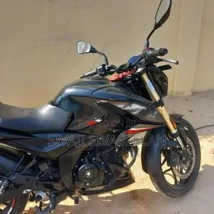 Bajaj Pulsar N160 2025