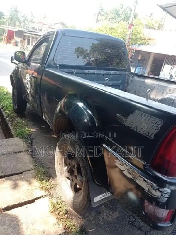 Tata Xenon 2010