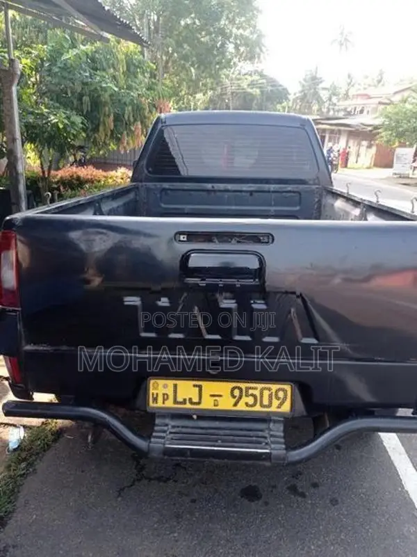 Tata Xenon 2010