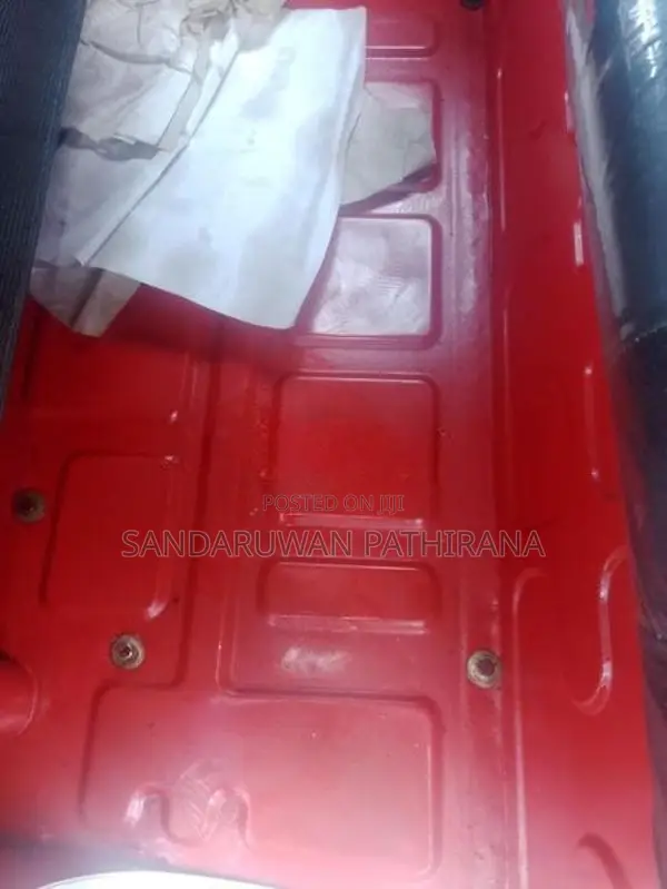 Bajaj RE 2014