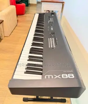 Yamaha MX88 88-Key Weighted Action Synthesizer / Piano Keyboard