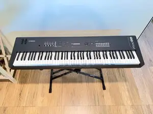 Yamaha MX88 88-Key Weighted Action Synthesizer / Piano Keyboard