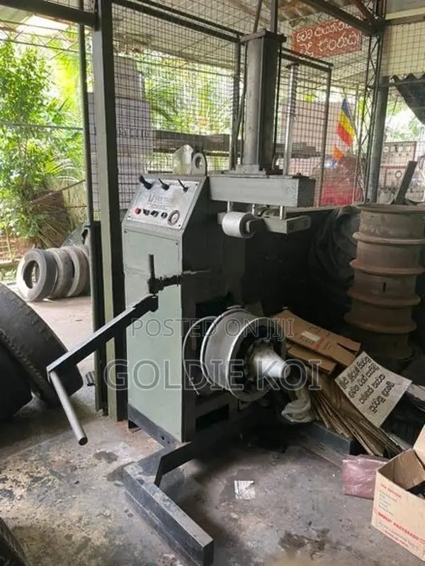 Tyre Dag Machines (ටයර් ඩැග්)