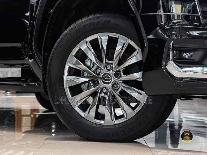 Toyota Land Cruiser LC300 ZX Diesel BN 2026