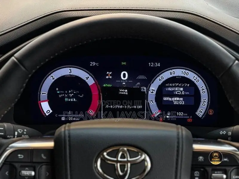 Toyota Land Cruiser LC300 ZX Diesel BN 2026
