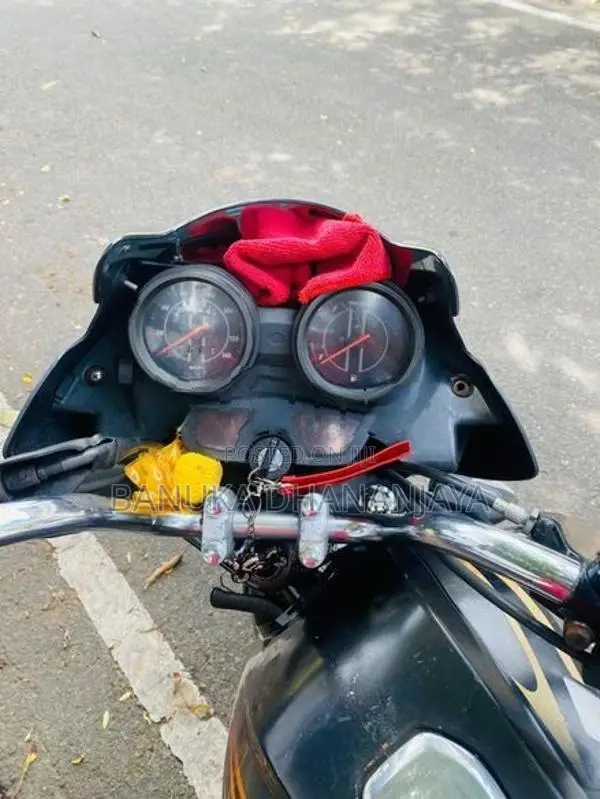 Bajaj Discover 100 2004