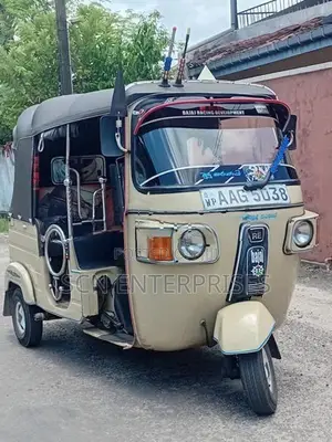 Bajaj RE 2012