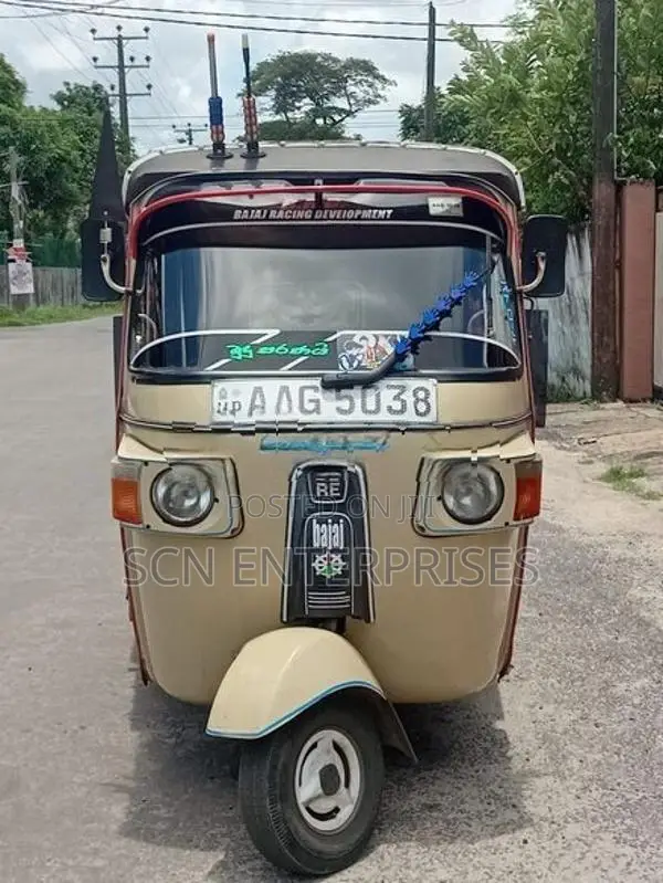 Bajaj RE 2012