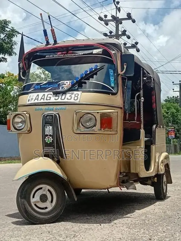 Bajaj RE 2012