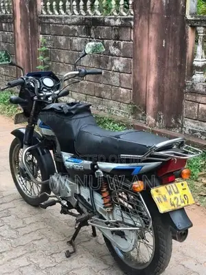 Bajaj CT100 2011