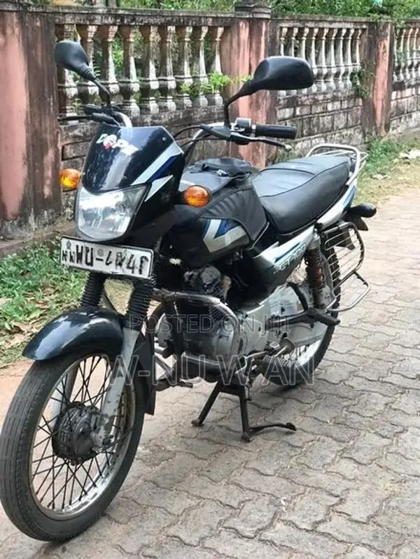 Bajaj CT100 2011