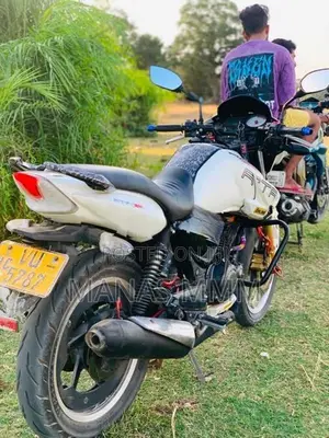 TVS Apache RTR 180 2010