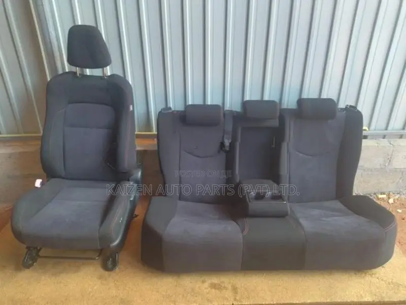 Toyota Prius 30 Gs Complete Seat Set