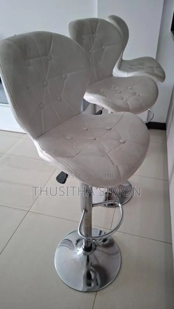 Bar Stools/Chairs