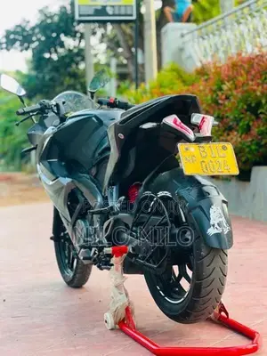 Bajaj Pulsar RS200 2020