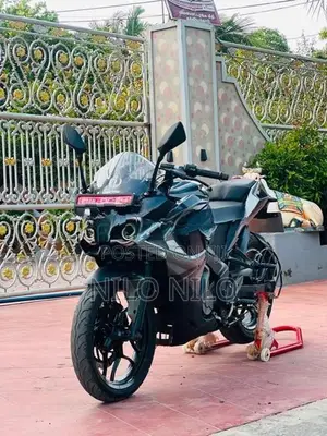 Bajaj Pulsar RS200 2020