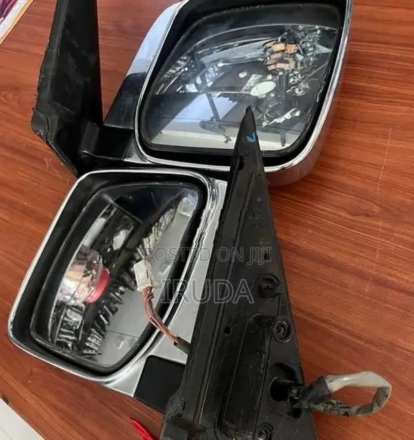 Nissan Caravan E25 Side Mirror
