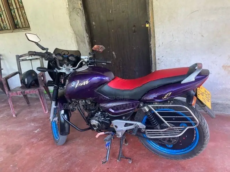 Bajaj Pulsar 150 2003