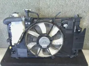 Toyota aaqua Radiator ( without fan )