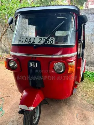 Bajaj RE 2013