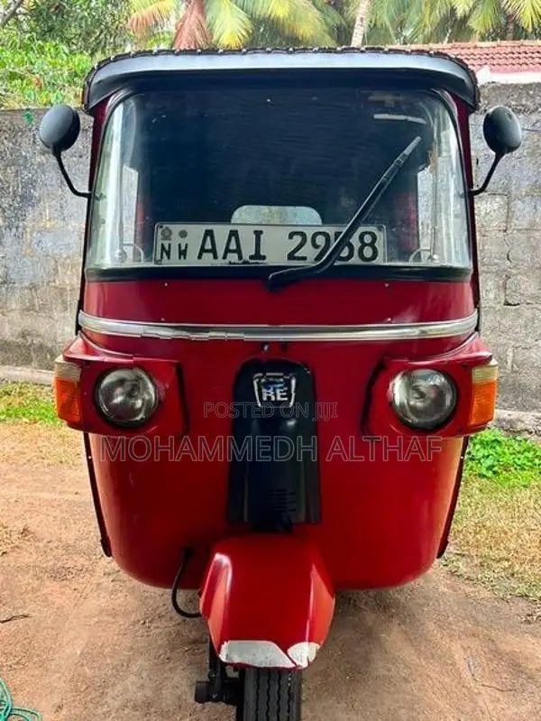 Bajaj RE 2013