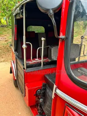 Bajaj RE 2013