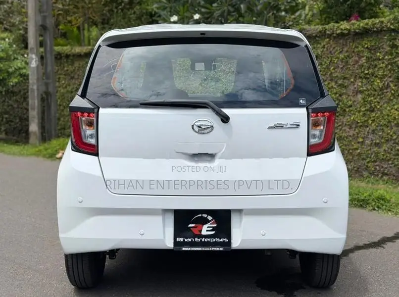 Daihatsu Mira ES L SA3 Pearl 2025