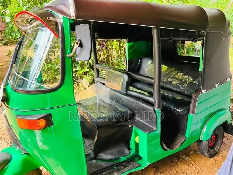 Bajaj RE 2003