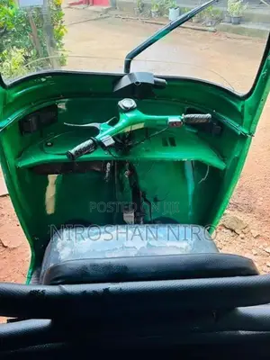 Bajaj RE 2003