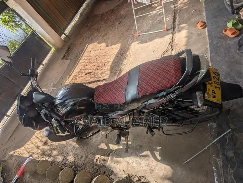 Bajaj Discover 2012
