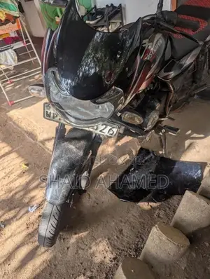 Bajaj Discover 2012