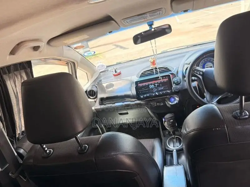 Honda Fit GP1 Navi 2013