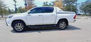 Toyota Hilux V Grade 2018