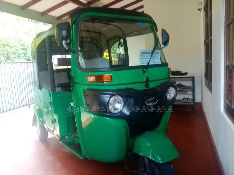 Bajaj RE 2026