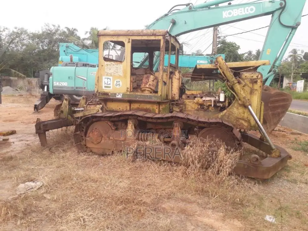CAT D6C 2004 Heavy-Duty (Used)